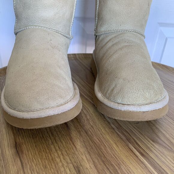 Classic Tall Beige Water-resistant Suede Boots US 7 Women SheepsKin 13 In Tall - Picture 5 of 16